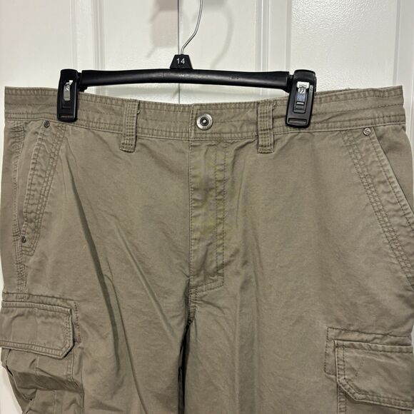Gander Mtn Cargo Shorts Mens 38 Outdoor Hiking Utility Khaki Pockets Trailcore - Picture 2 of 10